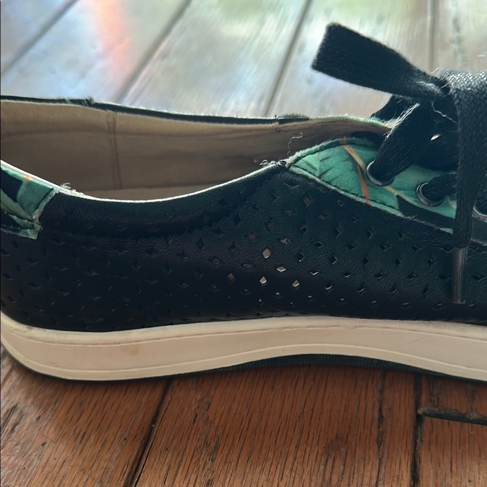 Johnston & Murphy Black and Green Women's Tropical Sneakers - Size 8 - Picture 5 of 10